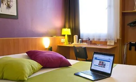 Kyriad Sud Hotel
