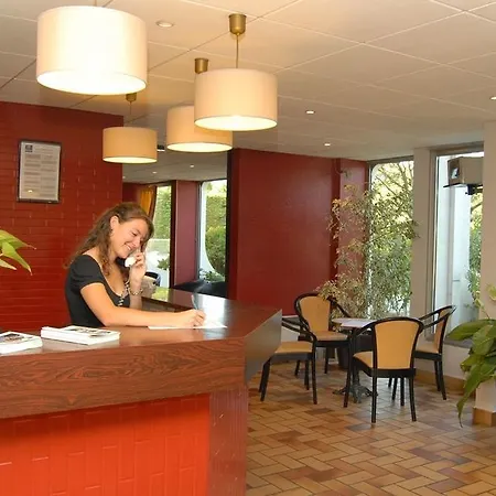 Kyriad Sud Hotel 3*