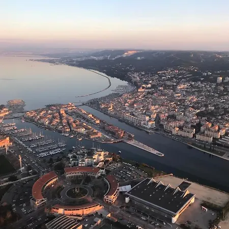 Kyriad Sud Hotel Martigues